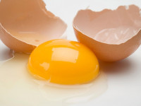 Mách bạn 4 cách trị nám da với lòng trắng trứng gà