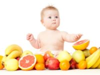 Chế độ ăn thích hợp cho bé 9 tháng tuổi mẹ nên biết