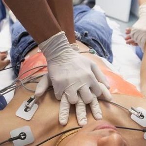 Cách sơ cứu và phòng ngừa khi gặp trường hợp nhồi máu cơ tim