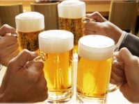 Uống nhiều rượu bia ảnh hưởng đến sức khỏe nam giới