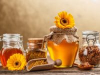 Cách trị mụn từ thiên nhiên với mật ong