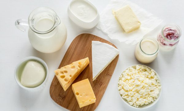 Sữa và các chế phẩm từ sữa chứa 60% lượng Canxi.