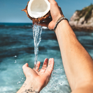 Tiêu Chảy Có Uống Nước Dừa Được Không?